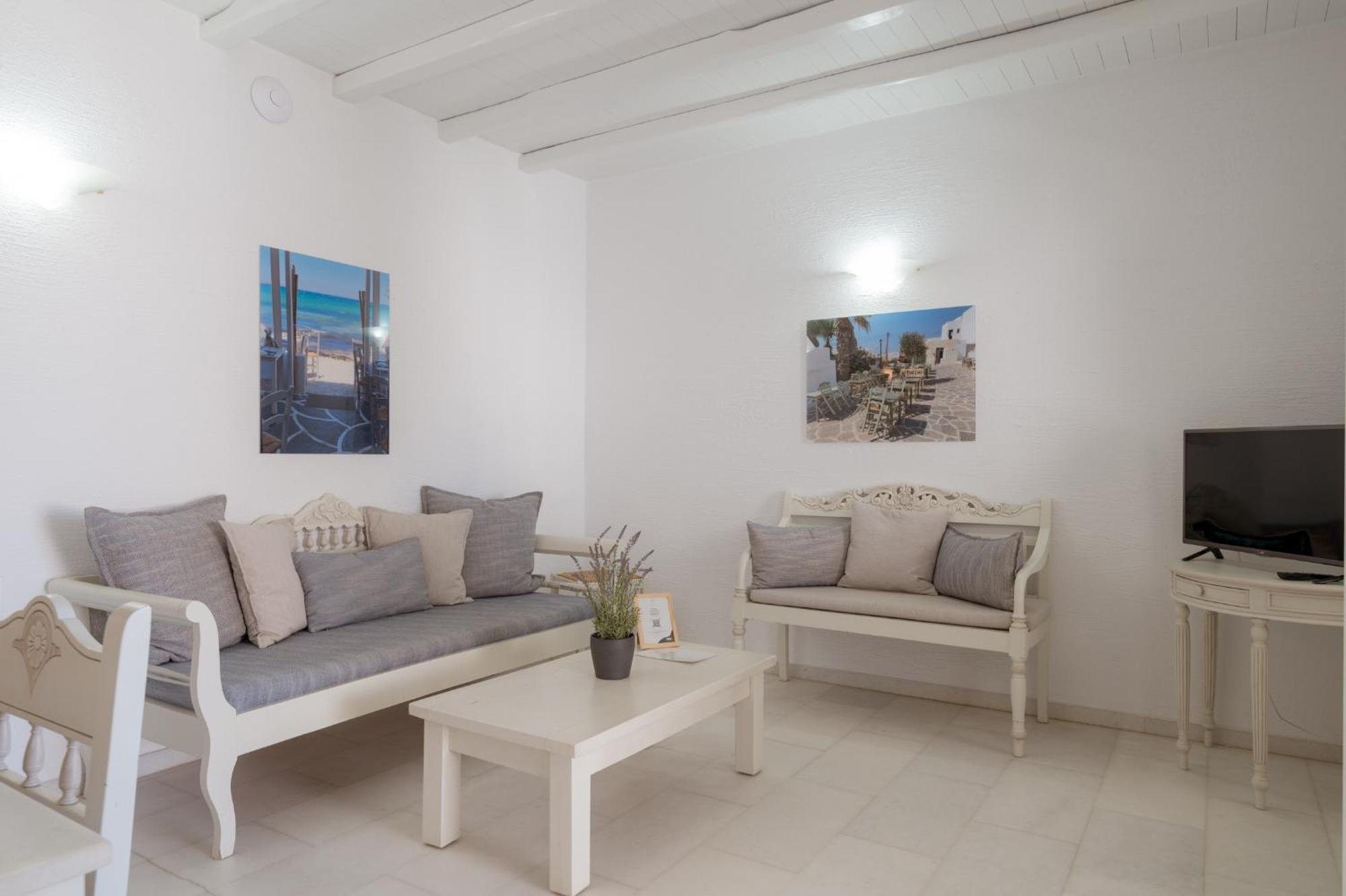Anthos Apartments Naousa  Bagian luar foto